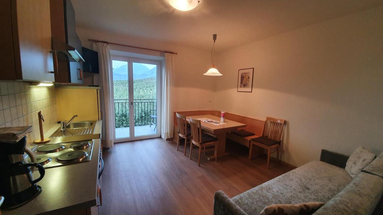 Apartamento Haus Sonnegg Marlengo Exterior foto